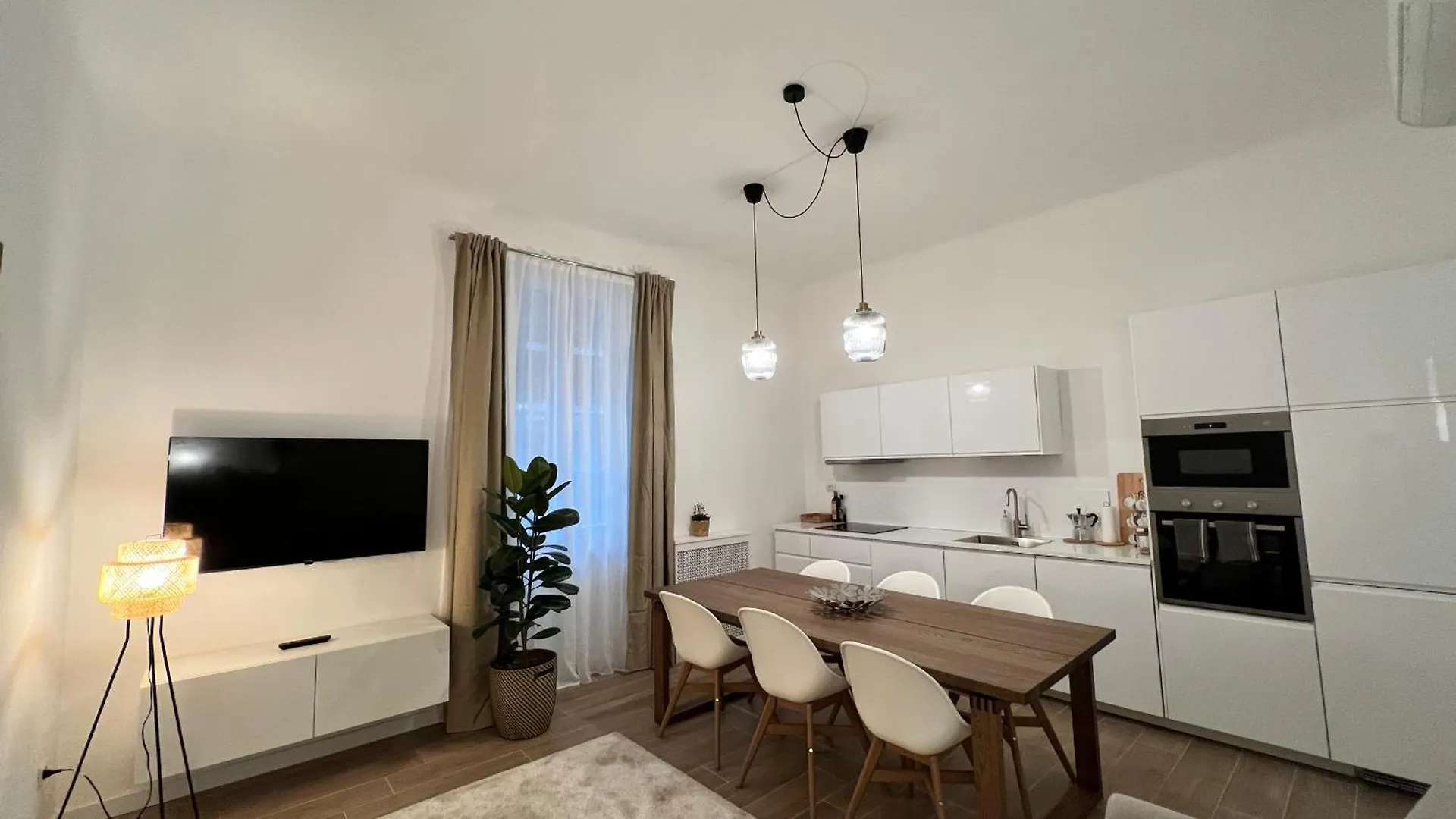 Spacious 3 Bedroom Apartment Milan